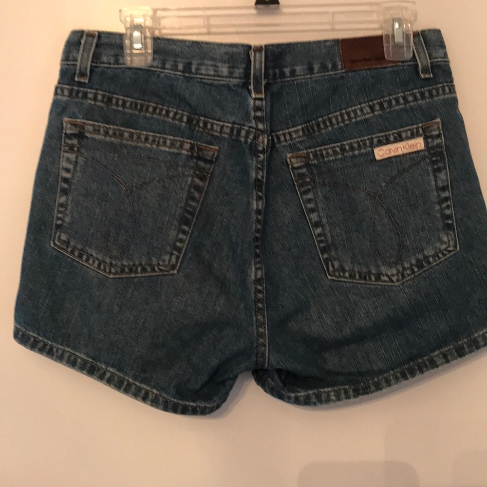 CALVIN KLEIN | Classic Style!